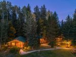 Hillside Lodge & Chalets