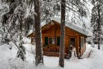 Hillside Lodge & Chalets
